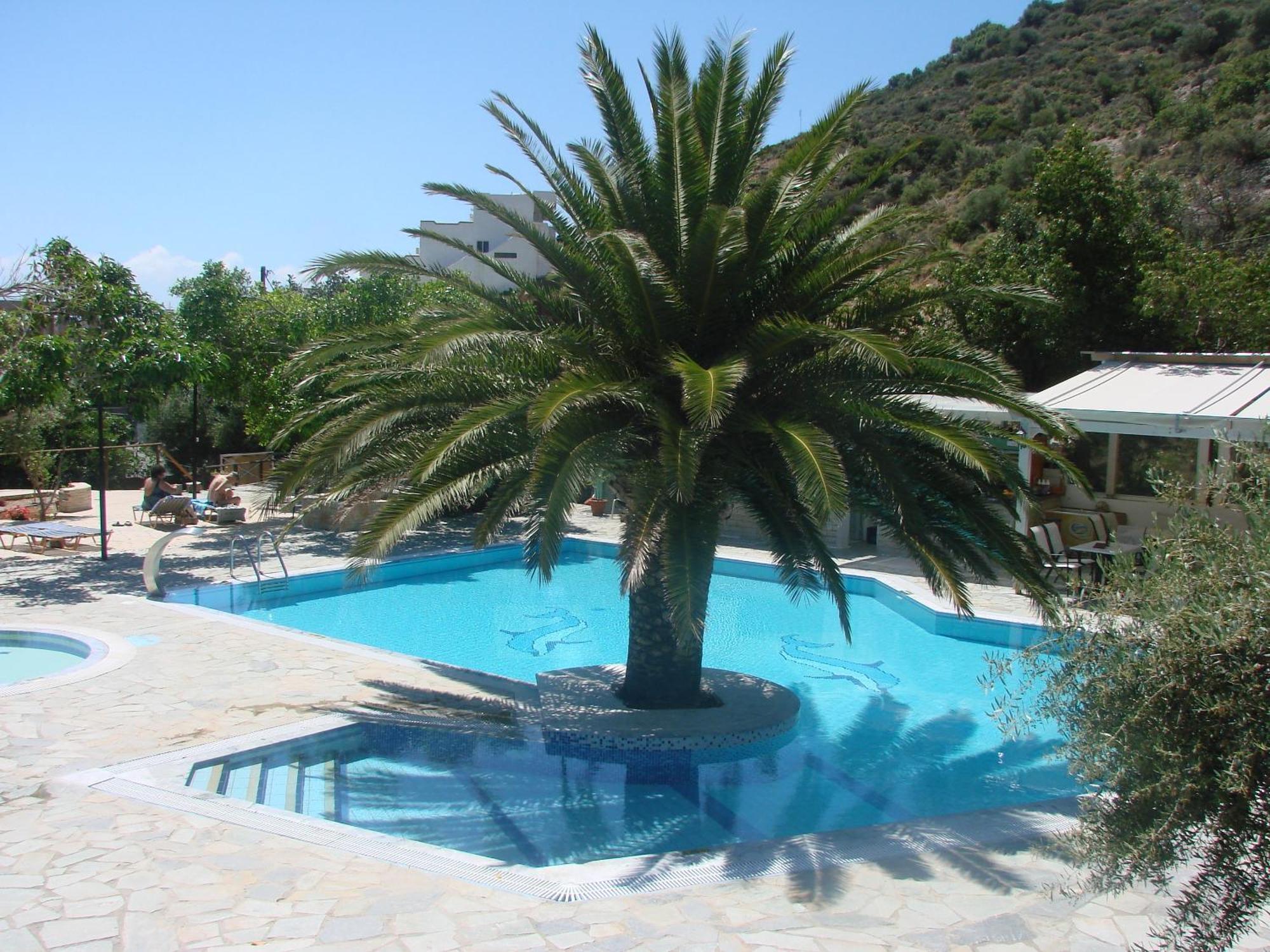 Hotel Neos Ikaros Agia Galini Exterior foto