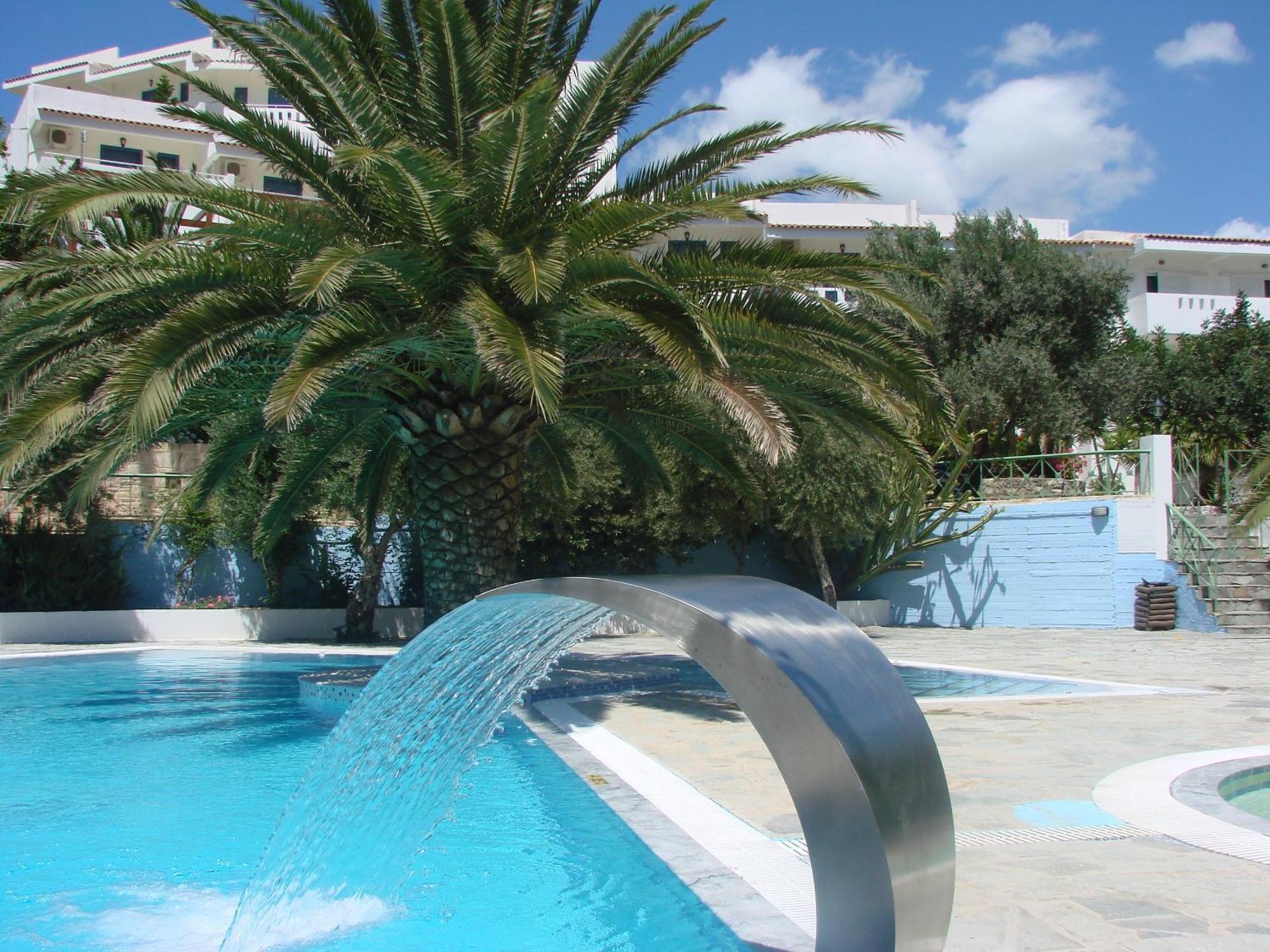 Hotel Neos Ikaros Agia Galini Exterior foto