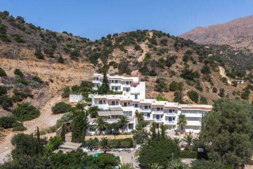 Hotel Neos Ikaros Agia Galini Exterior foto